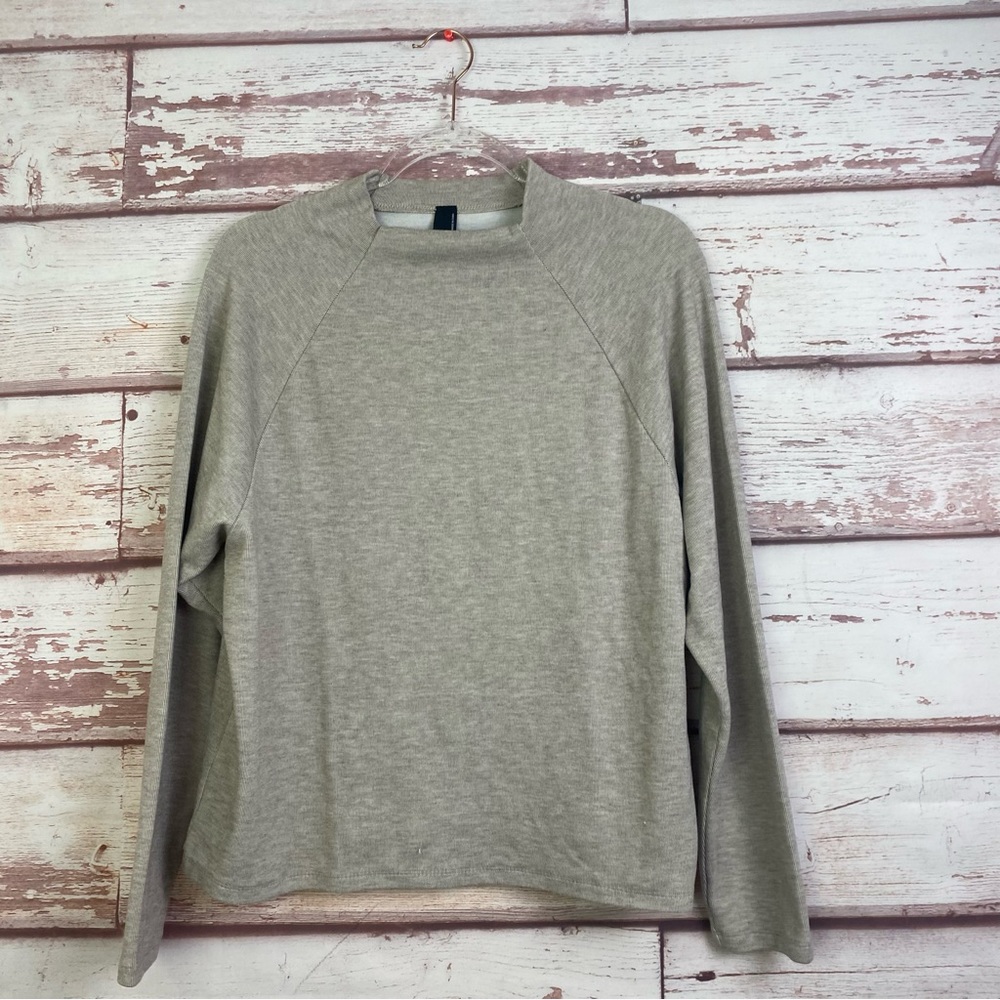 Bobi Beach Cozy Heathered Knit Sweater in Tan